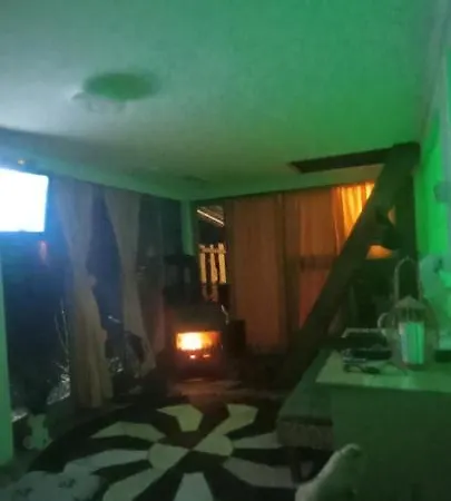Apartment Pyramid *